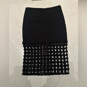 Skirt cage bottom and side zipper